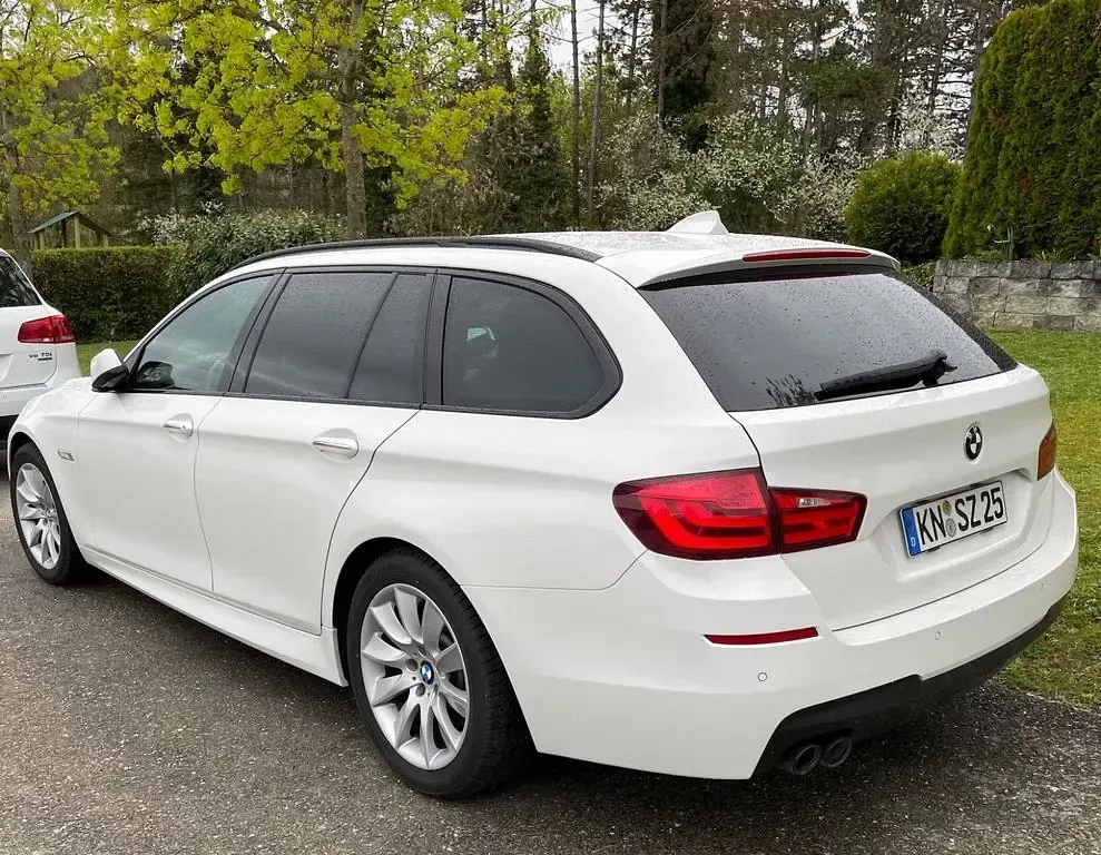 Gebraucht BMW 530 M Sport 258 PS (189 kW) 2013 Weiß Kombi