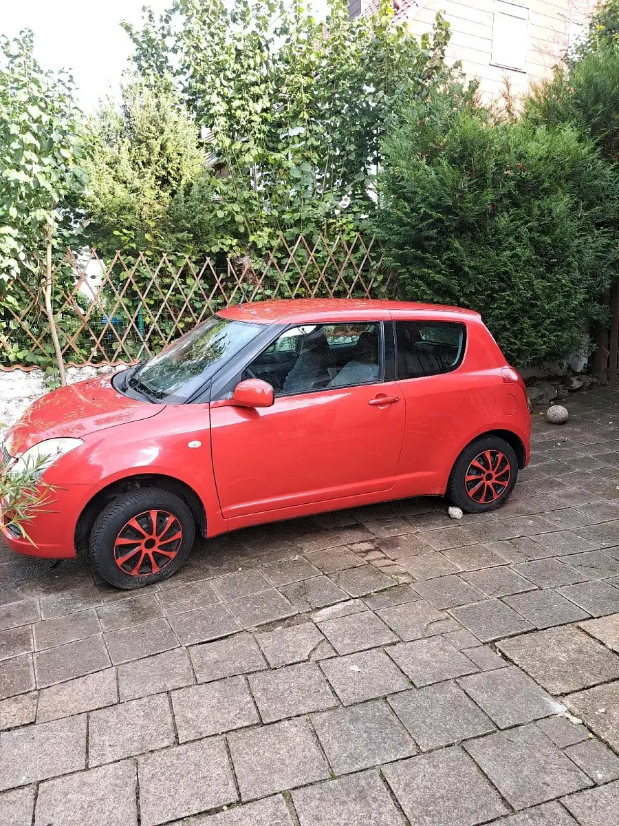 Gebraucht Suzuki Swift 92 PS (67 kW) 2008 Rot Kleinwagen