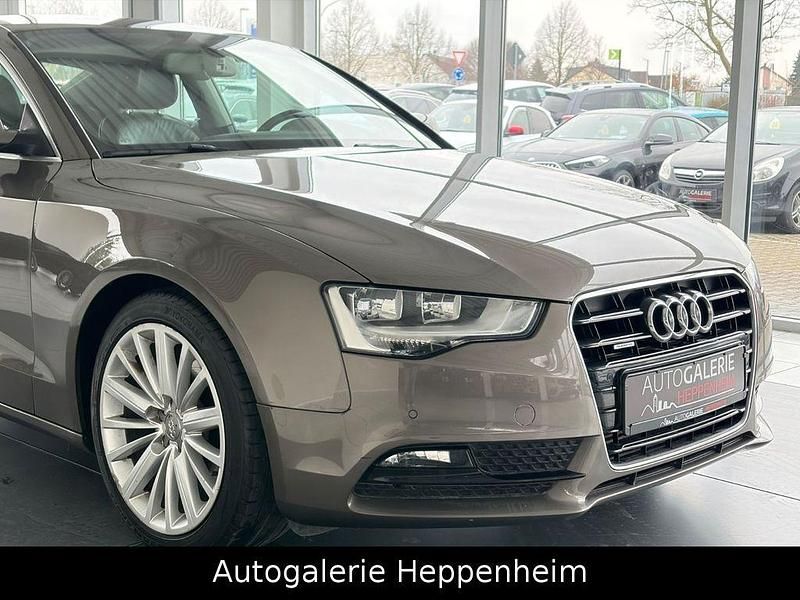 Gebraucht Audi A5 Comfort 177 PS (130 kW) 2015 Grau Coupé