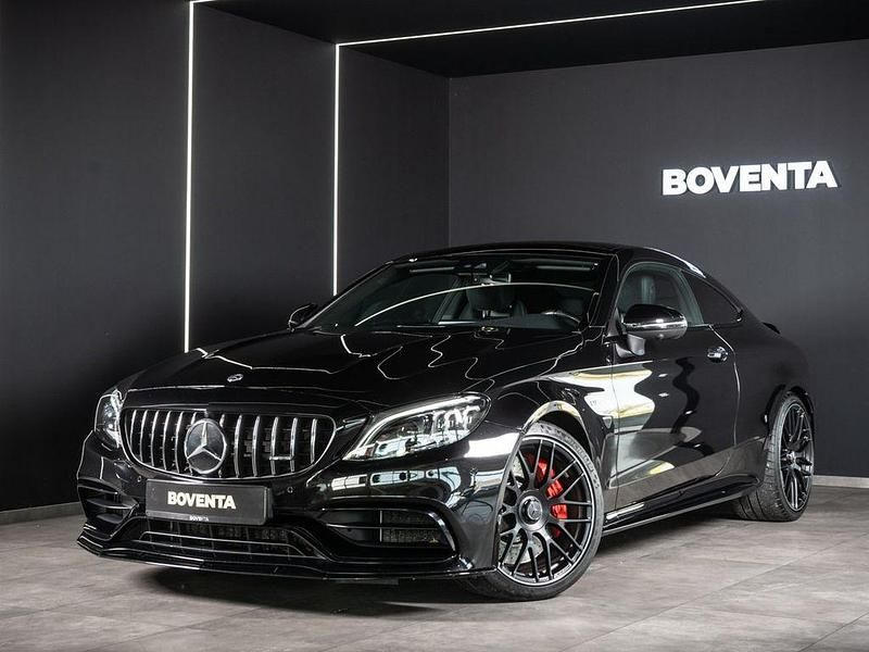 Obsidianschwarz metalliclack Gebraucht 2023 Mercedes C63S AMG AMG Coupé | 80.850 € (Fairer Preis) - Bild 1/4