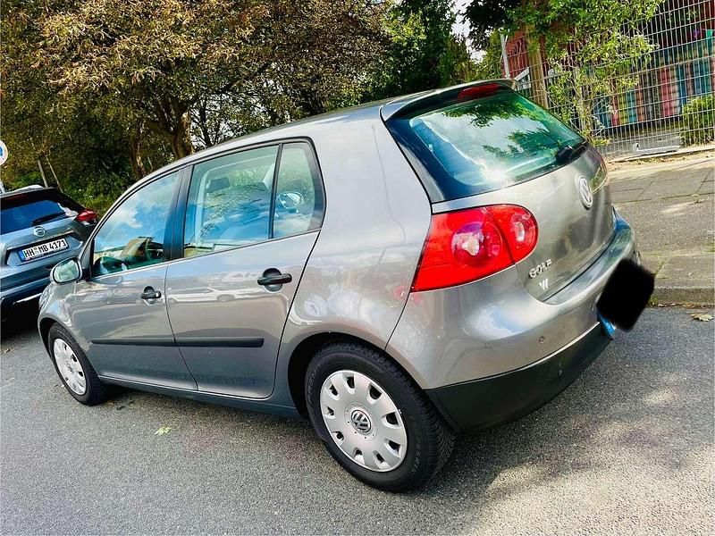 Gebraucht VW Golf IV Trendline 102 PS (75 kW) 2005 Grau Kleinwagen