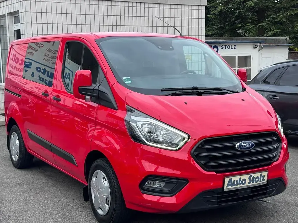 Gebraucht Ford Transit Custom Trend 105 PS (77 kW) 2018 Rot Van / Kleinbus