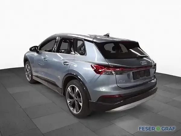 Gebraucht Audi Q4 e-tron Ambiente 150 kW (204 PS) 2023 Geysirblau metallic SUV