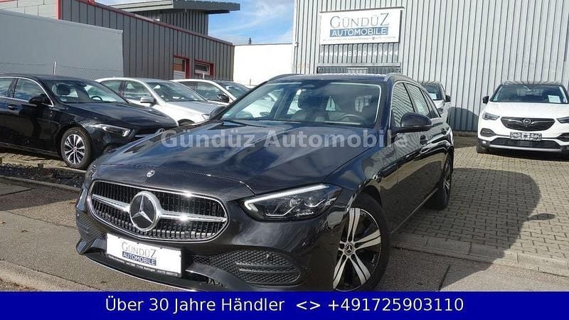 Grau Gebraucht 2022 Mercedes C220 Avantgarde Limousine | 28.995 € (Fairer Preis) - Bild 1/4