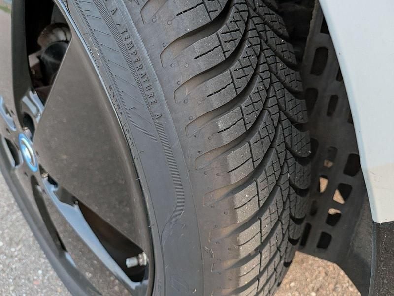 Gebraucht BMW i3 125 kW (170 PS) 2021 Weiß Kleinwagen