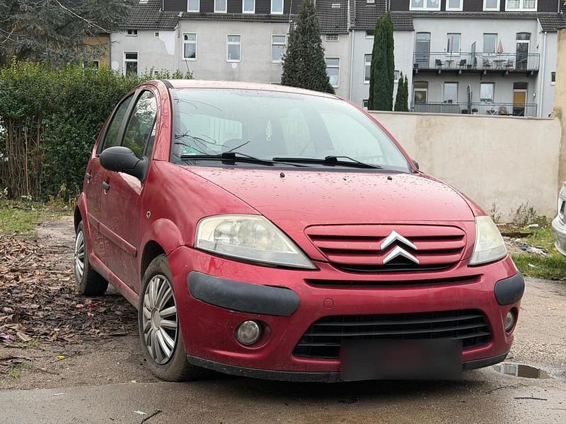Gebraucht Citroën C3 70 PS (51 kW) 2004 Rot Limousine