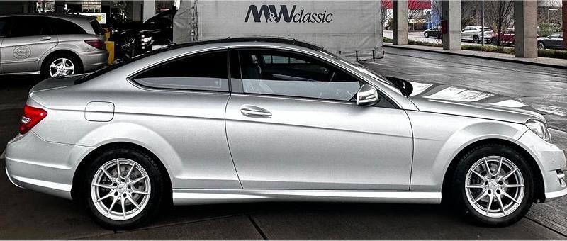 Gebraucht Mercedes C250 204 PS (150 kW) 2015 Silber Coupé