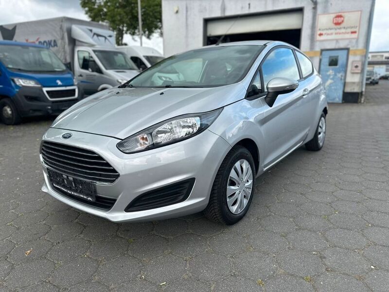 Silber Gebraucht 2014 Ford Fiesta SYNC Edition Kleinwagen | 4.200 € (Guter Preis) - Bild 1/4