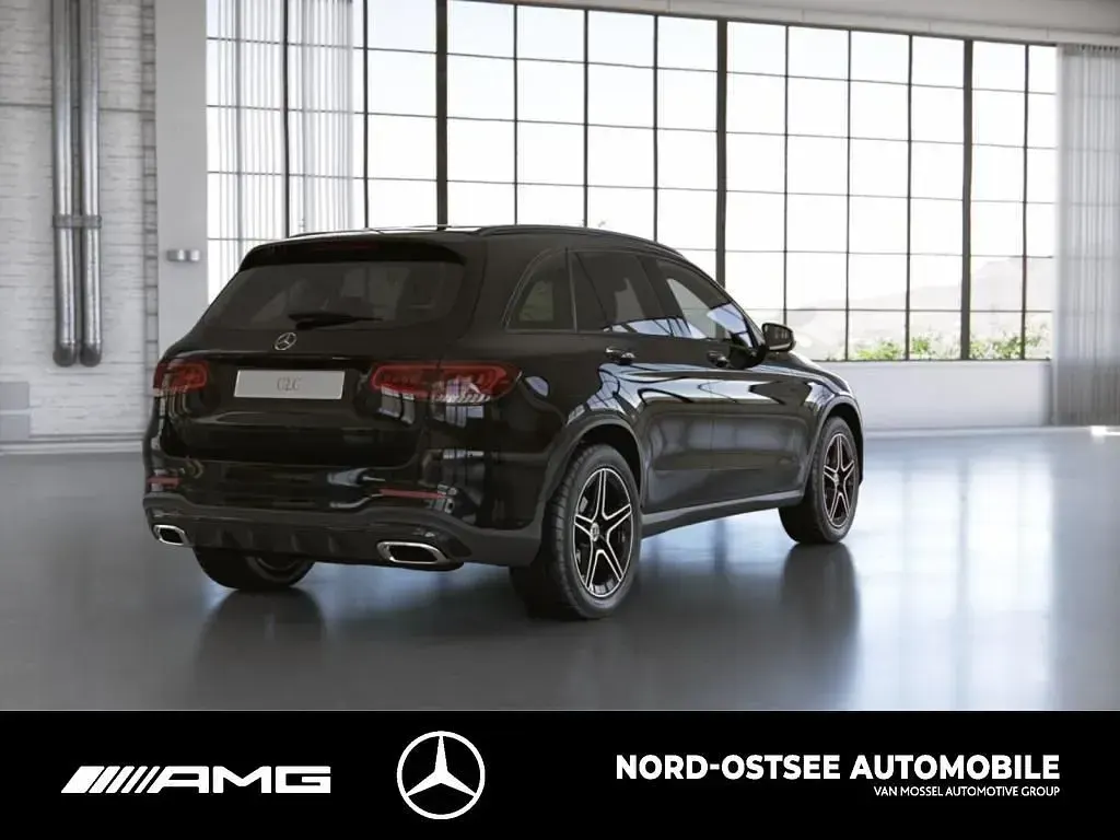 Gebraucht Mercedes GLC200 AMG 197 PS (144 kW) 2022 Unilack schwarz SUV