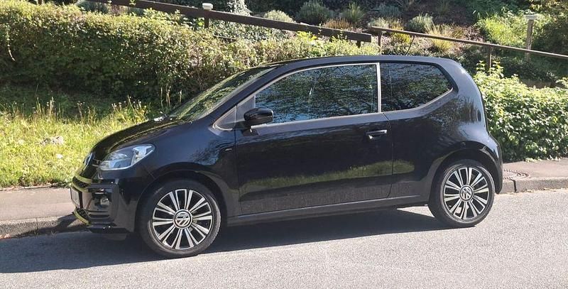 Schwarz Gebraucht 2018 VW up! Join Kleinwagen | 7.999 € (Guter Preis) - Bild 1/4