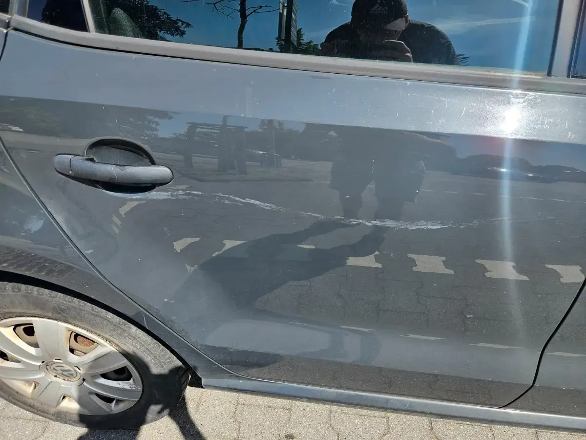 Gebraucht VW Polo 75 PS (55 kW) 2015 Schwarz Kleinwagen