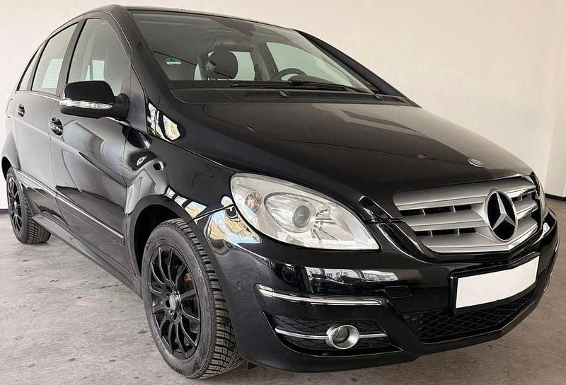 Gebraucht Mercedes B160 95 PS (69 kW) 2010 Schwarz Van / Kleinbus