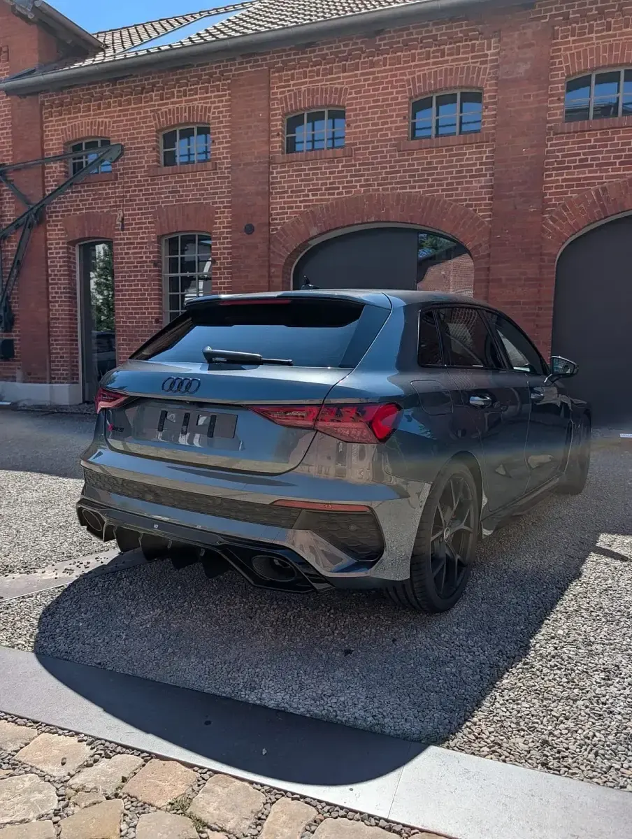 Gebraucht Audi RS3 Sportback Design 400 PS (294 kW) 2022 Grau Kleinwagen
