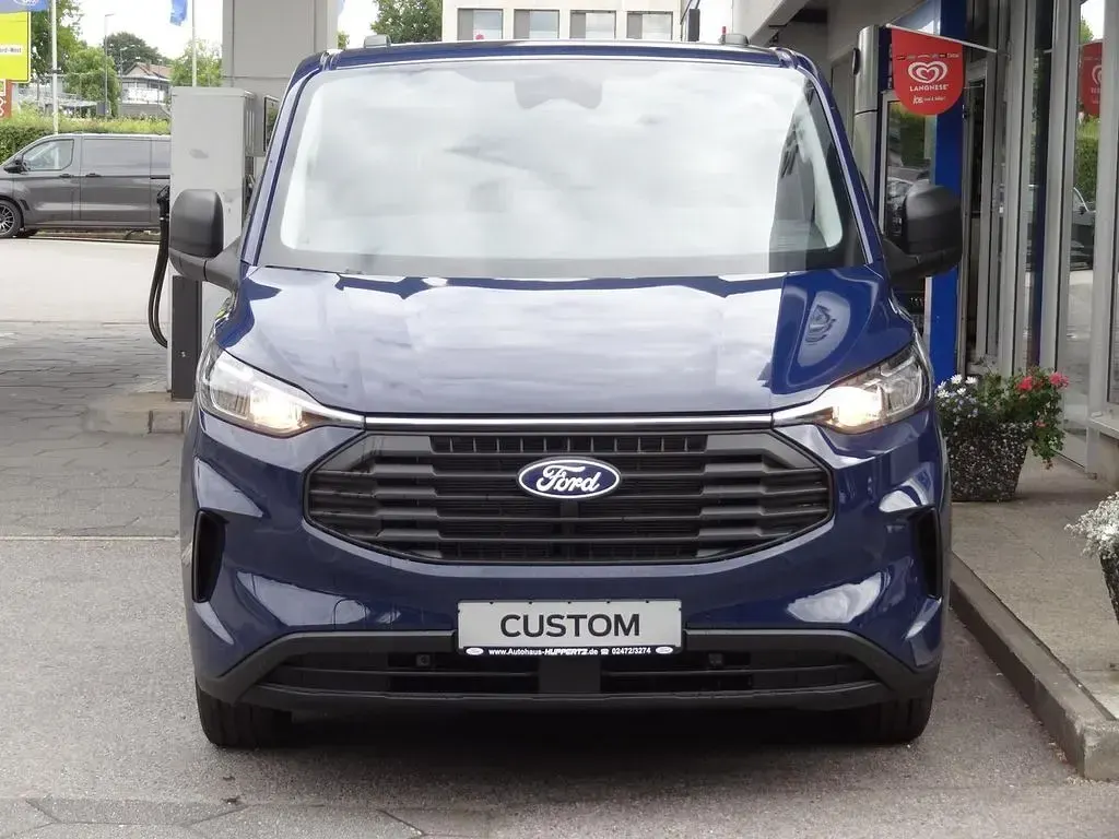 Neu Ford Transit Custom Trend 136 PS (100 kW) 2026 Blazer blue Van / Kleinbus