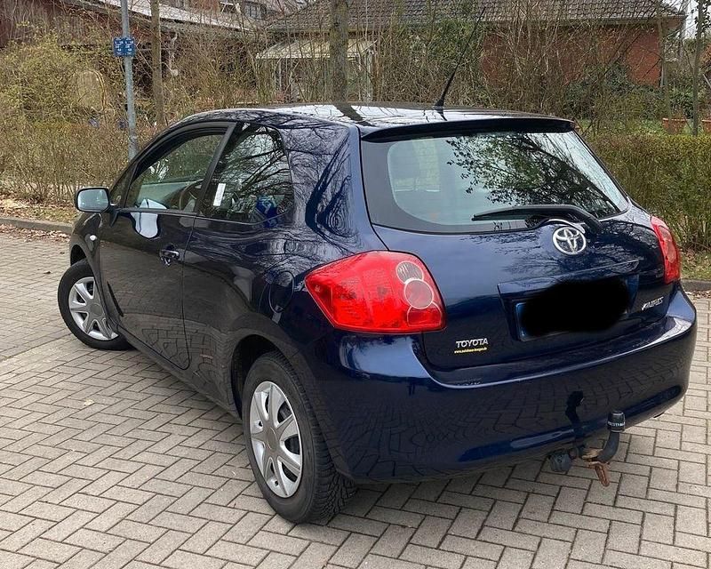 Gebraucht Toyota Auris 97 PS (71 kW) 2007 Blau Kleinwagen