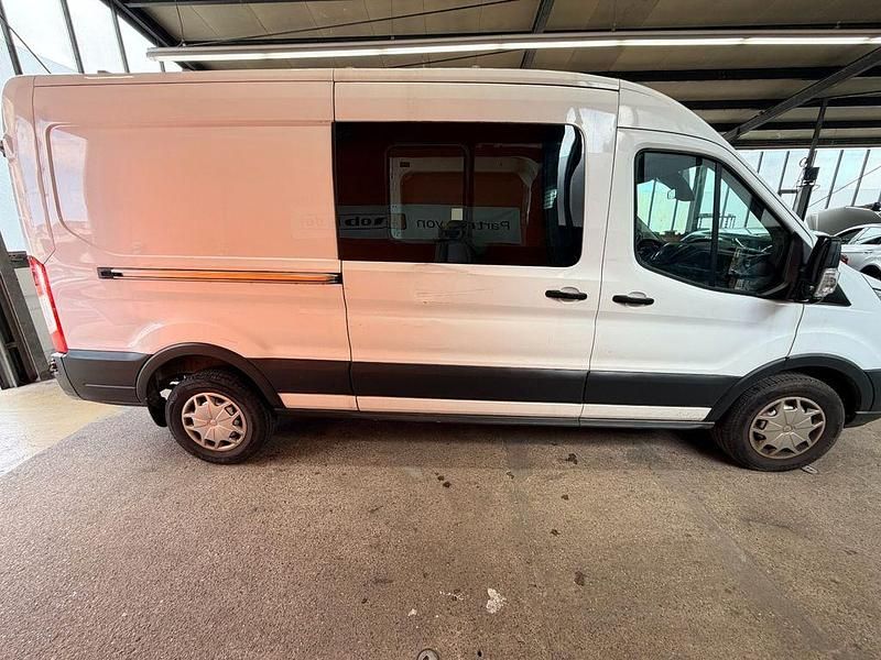 Używany Ford Transit Trend 131 KM (96 kW) 2019 Biały Minivan