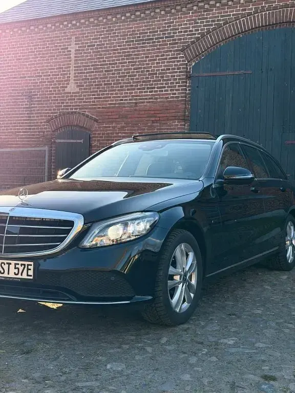 Gebraucht Mercedes C300e 320 PS (235 kW) 2020 Schwarz Limousine