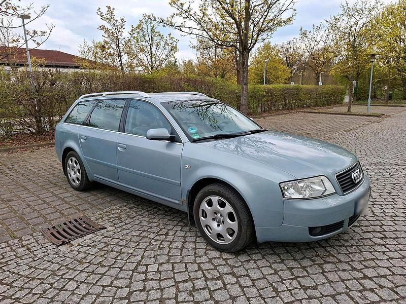 Usata Audi A6 163 CV (119 kW) 2003 Blu Station wagon