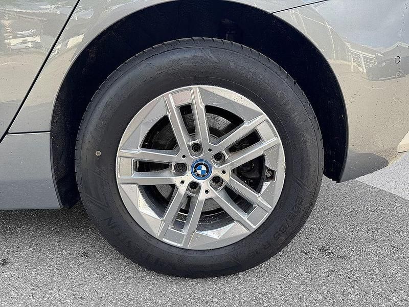Gebraucht BMW 225 Sport Line 245 PS (180 kW) 2022 Grau Van / Kleinbus