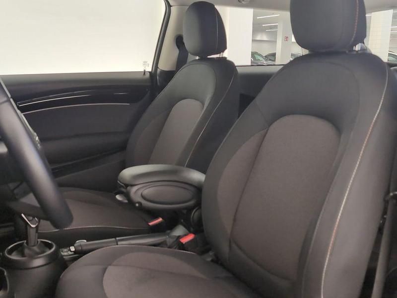 Gebraucht Mini Cooper Essential 136 PS (100 kW) 2022 Silber Kleinwagen