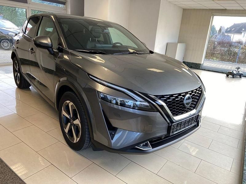Grau Gebraucht 2024 Nissan Qashqai Tekna SUV | 27.900 € (Guter Preis) - Bild 1/4