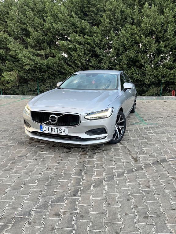 Grau Gebraucht 2018 Volvo S90 Limousine | 24.500 € (Superpreis) - Bild 1/4