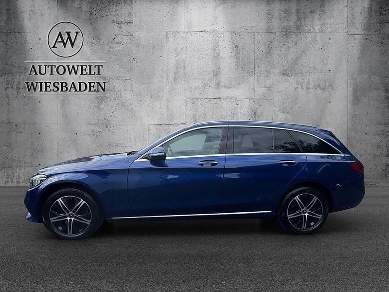 Gebraucht Mercedes C300 245 PS (180 kW) 2021 Blau Limousine