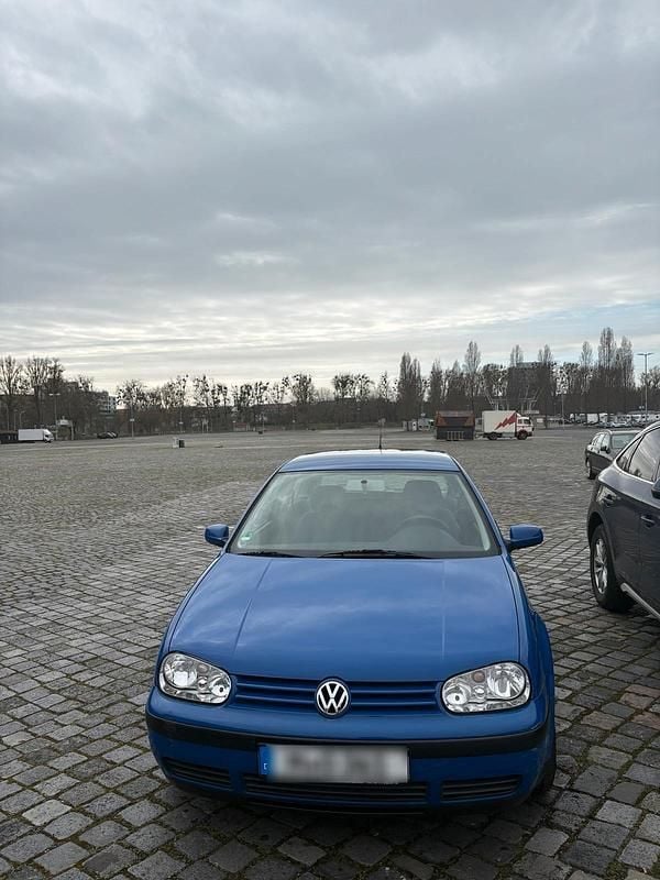 Gebraucht VW Golf IV 102 PS (75 kW) 2001 Blau Kleinwagen