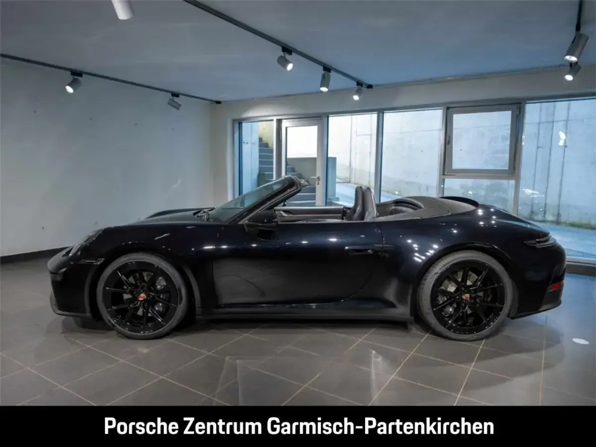 Gebraucht Porsche 911 Carrera Cabriolet 394 PS (289 kW) 2025 Schwarz Cabrio