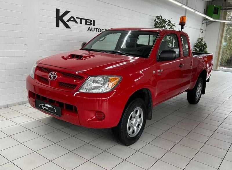Gebraucht Toyota HiLux 120 PS (88 kW) 2008 Rot Abholung