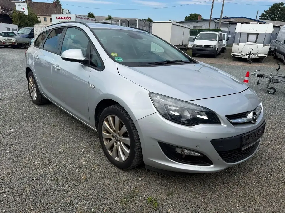 Gebraucht Opel Astra Style 110 PS (80 kW) 2016 Silber Kombi