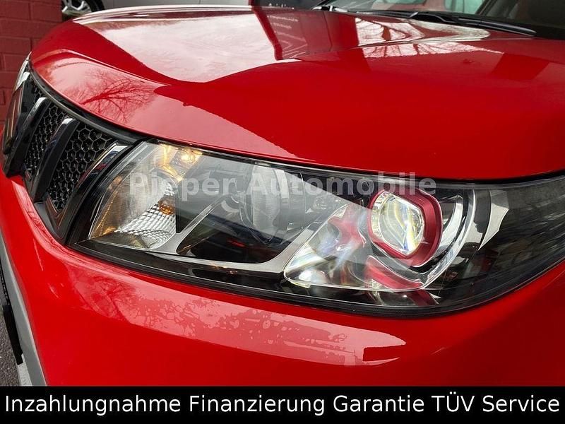 Gebraucht Suzuki Vitara Comfort+ 140 PS (102 kW) 2016 Rot SUV