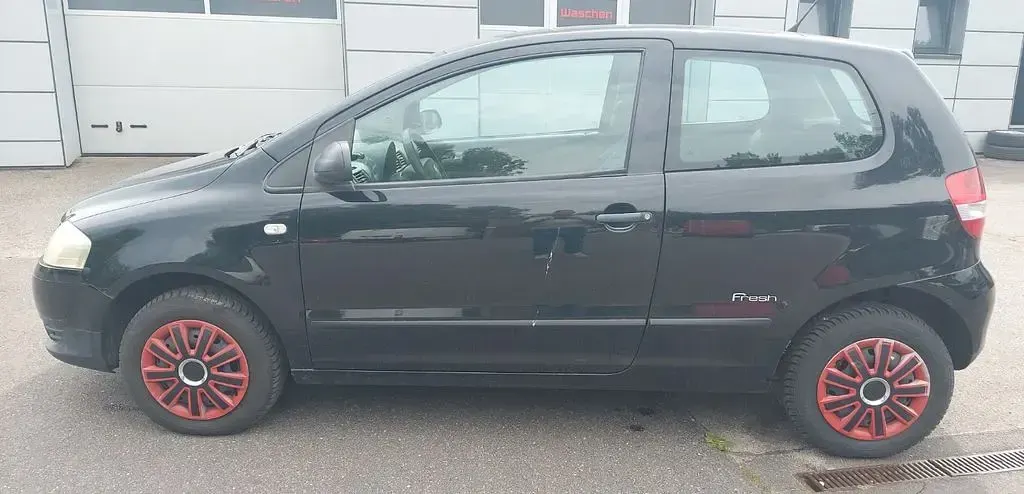 Used VW Fox 54 HP (39 kW) 2008 Black Hatchback