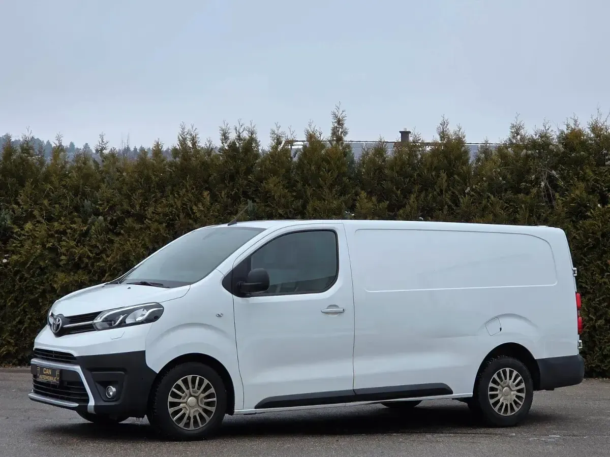 Używany Toyota Proace 177 KM (130 kW) 2020 Biały Minivan