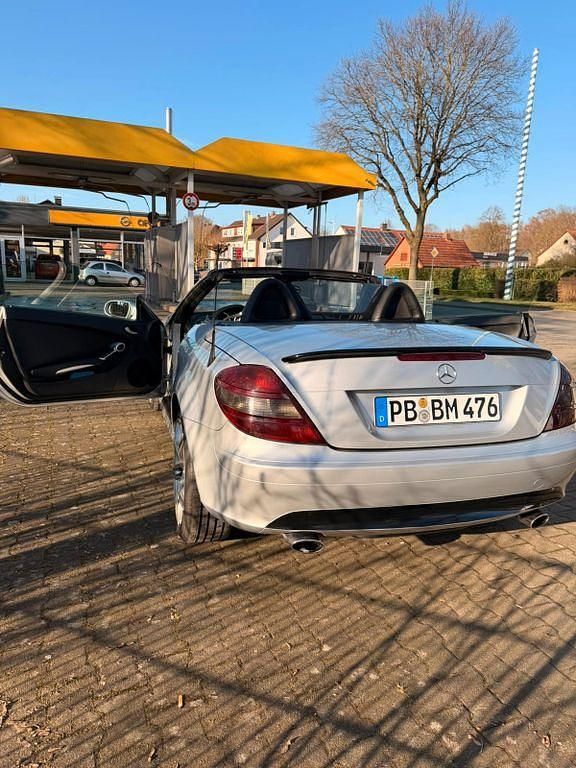 Gebraucht Mercedes SLK200 163 PS (119 kW) 2007 Schwarz Cabrio
