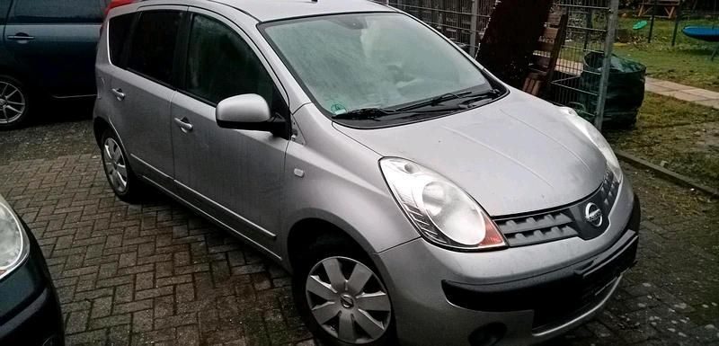 Second-hand Nissan Note 2006 Argintiu Hatchback