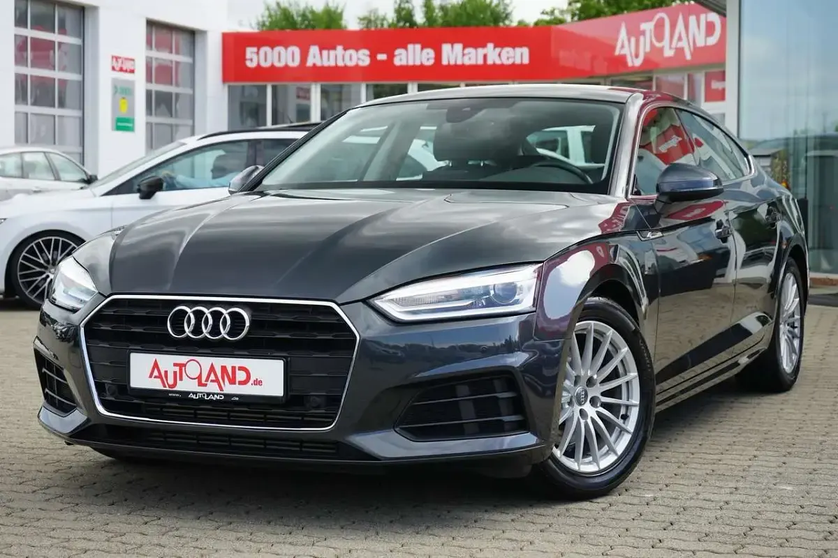 Gebraucht Audi A5 Sportback Sport 190 PS (139 kW) 2017 Manhattangrau metallic Kleinwagen