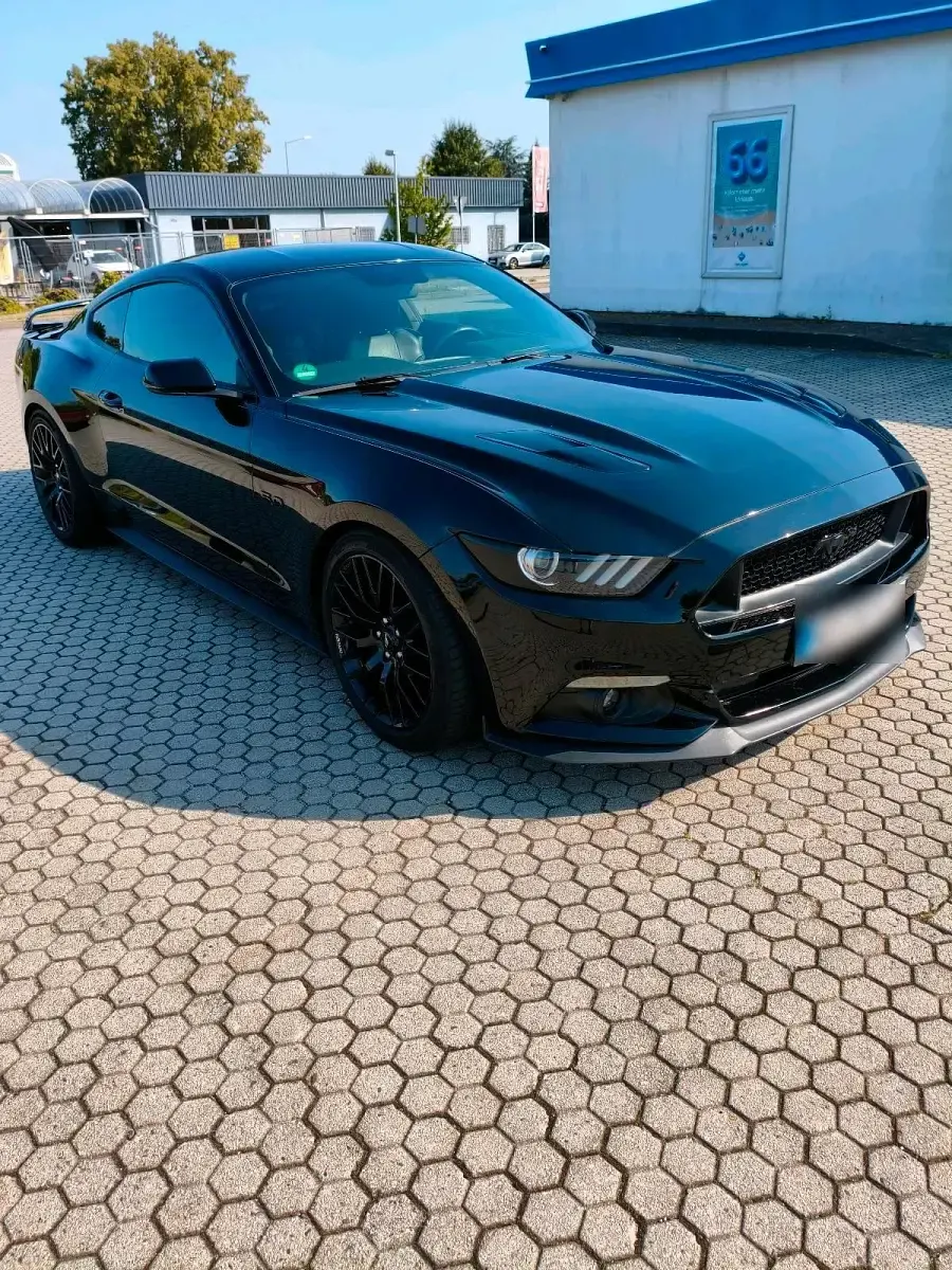 Gebraucht Ford Mustang GT 441 PS (324 kW) 2016 Schwarz Coupé