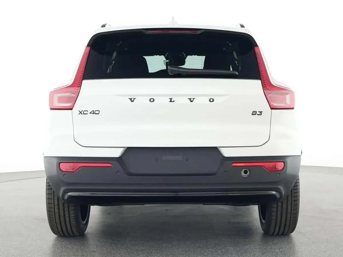 Gebraucht Volvo XC40 120 PS (88 kW) 2025 SUV