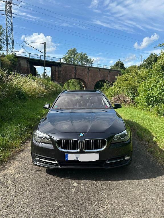 Gebraucht BMW 520 184 PS (135 kW) 2014 Schwarz Kombi