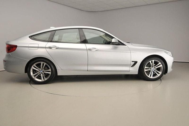 Gebraucht BMW 320 Gran Turismo Sport Line 184 PS (135 kW) 2019 Grau Limousine