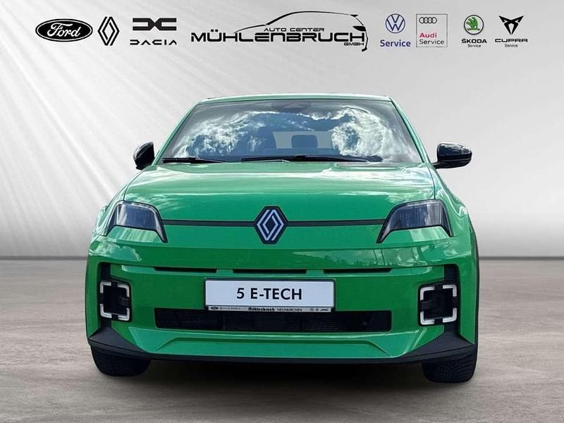 Nouă Renault 5 E-Tech Evolution 89 kW (122 CP) 2025 Verde Hatchback