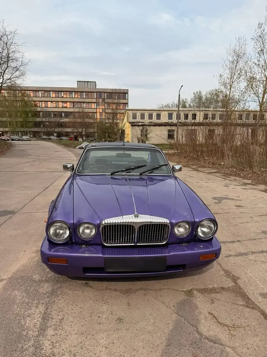Gebraucht Daimler Double Six Serie 1 295 PS (216 kW) 1981 Violet Pickup