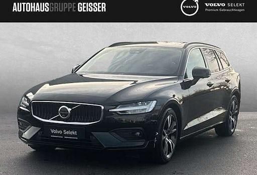 Gebraucht Volvo V60 Core 197 PS (144 kW) 2025 Schwarz Kombi