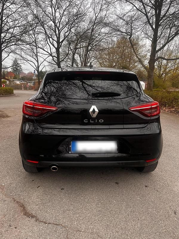Gebraucht Renault Clio V 91 PS (66 kW) 2022 Schwarz Limousine