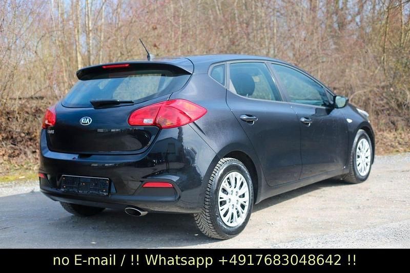 Gebraucht Kia Ceed 99 PS (72 kW) 2013 Schwarz Kleinwagen