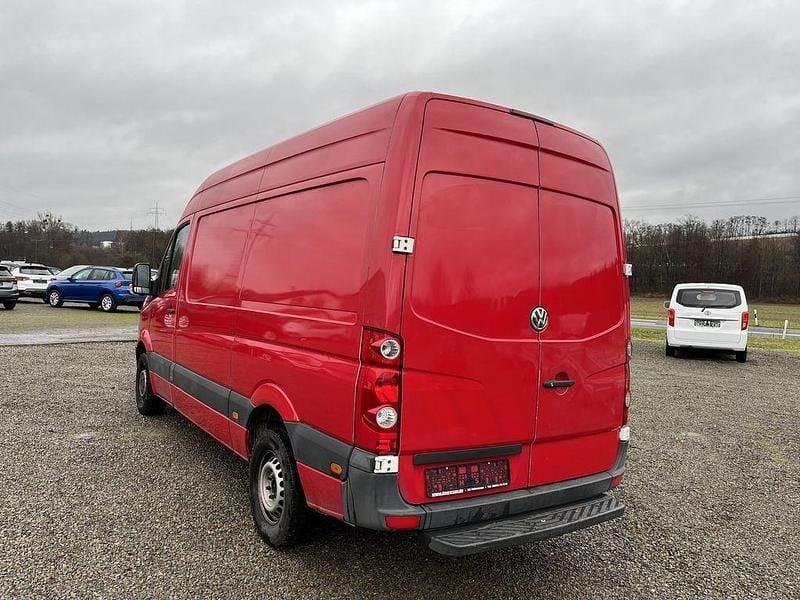 Gebraucht VW Crafter 136 PS (100 kW) 2015 Rot Van