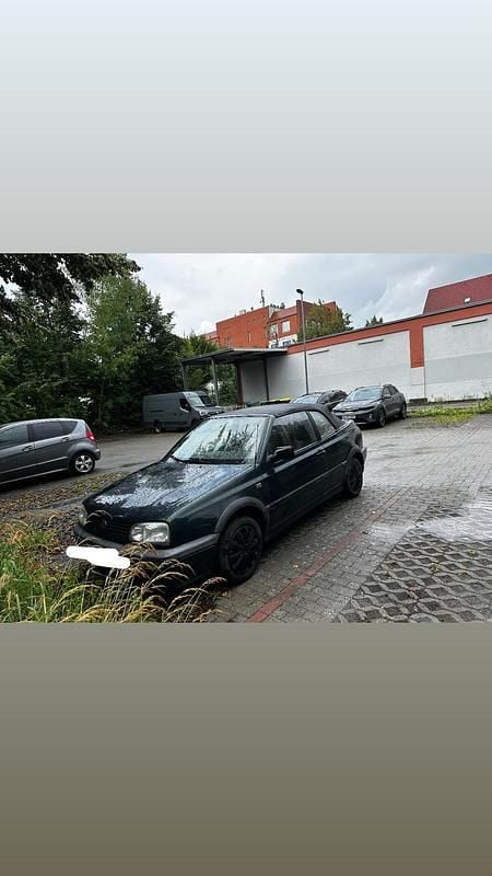 Grün Gebraucht 1995 VW Golf Cabriolet GT Cabrio | 3.000 € - Bild 1/4