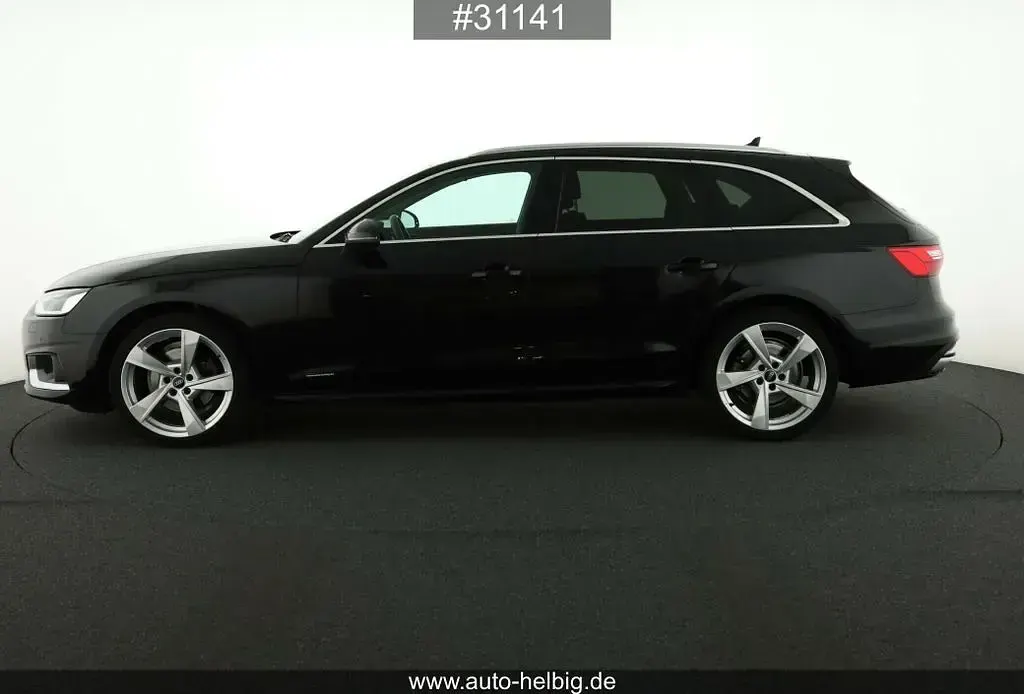 Gebraucht Audi A4 Advanced 150 PS (110 kW) 2023 Mythosschwarz metallic Kombi