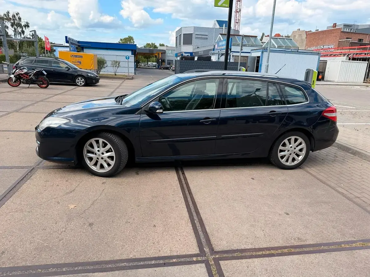 Gebraucht Renault Laguna III 150 PS (110 kW) 2008 Blau Kombi